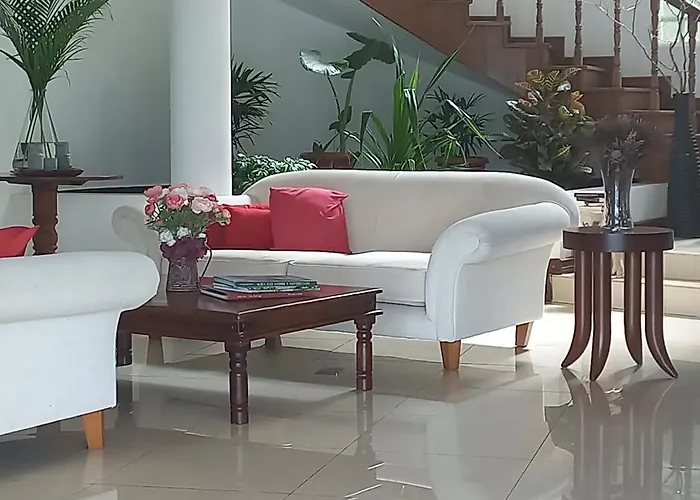 Petit Villa, Seychelles Hotel