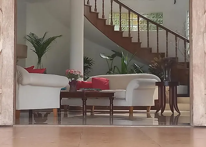 Petit Villa, Seychelles Hotel